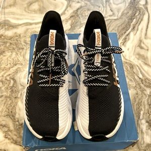 NWT Hoka women’s running shoe